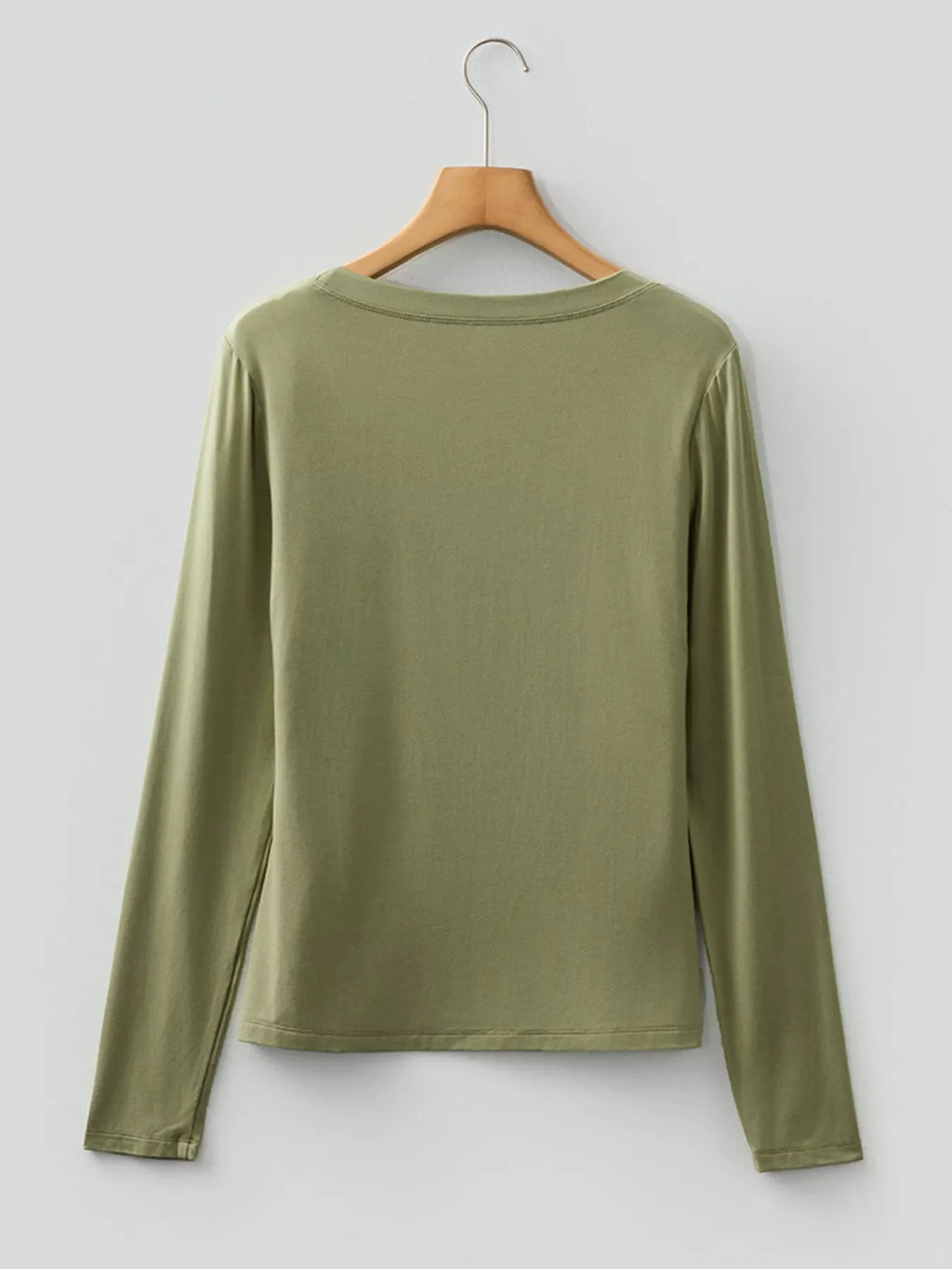Women's Solid Color Long Sleeve Fitted Top - Versatile Basic Tee