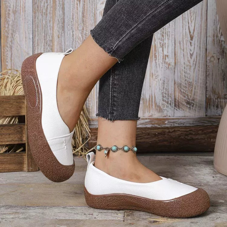 Women's Black Round Toe Slip-On Flats with Textured Soles