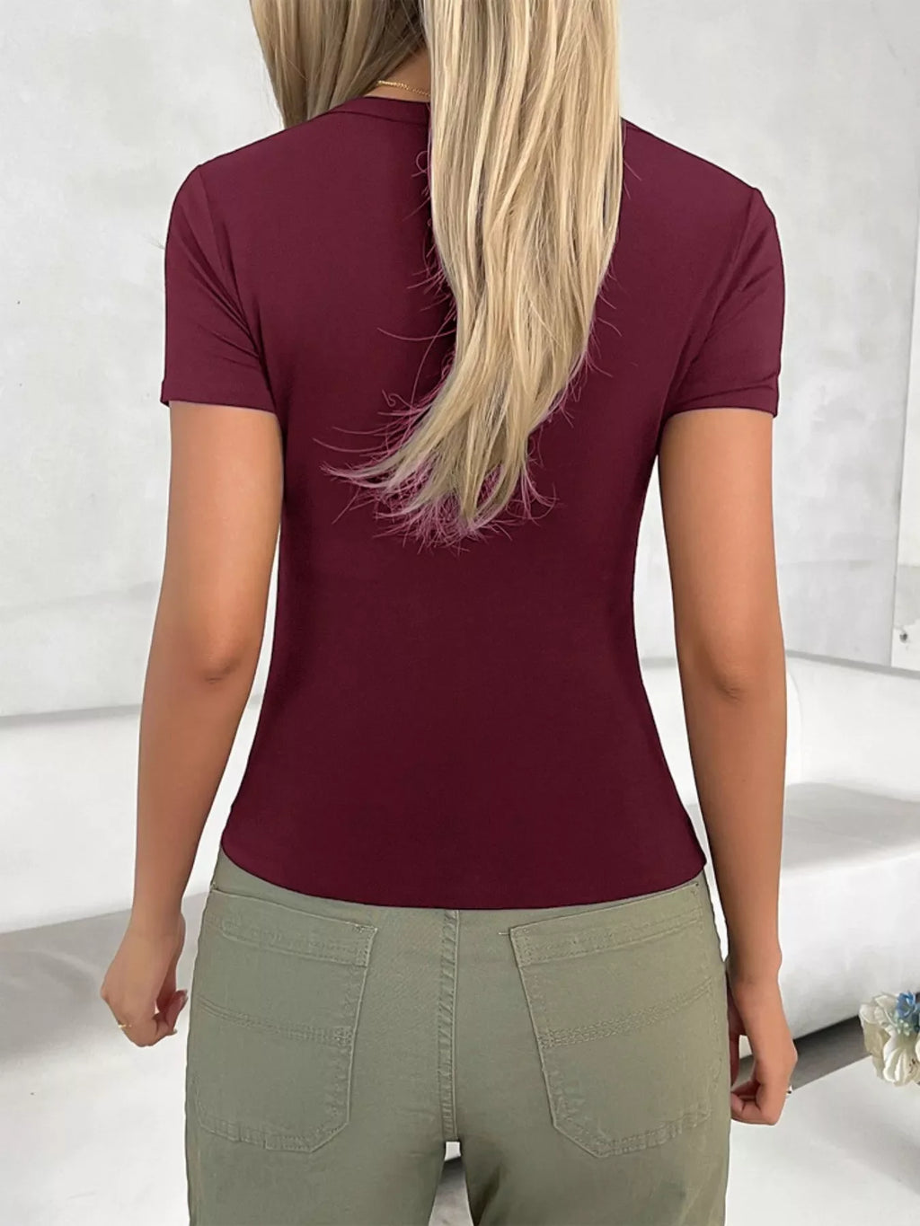 White Solid Slim Fit Short Sleeve Scoop Neck T-Shirt