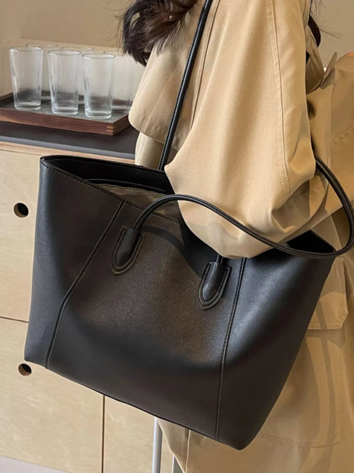 Two-Tone PU Leather Shoulder Tote Bag in Cream and Brown