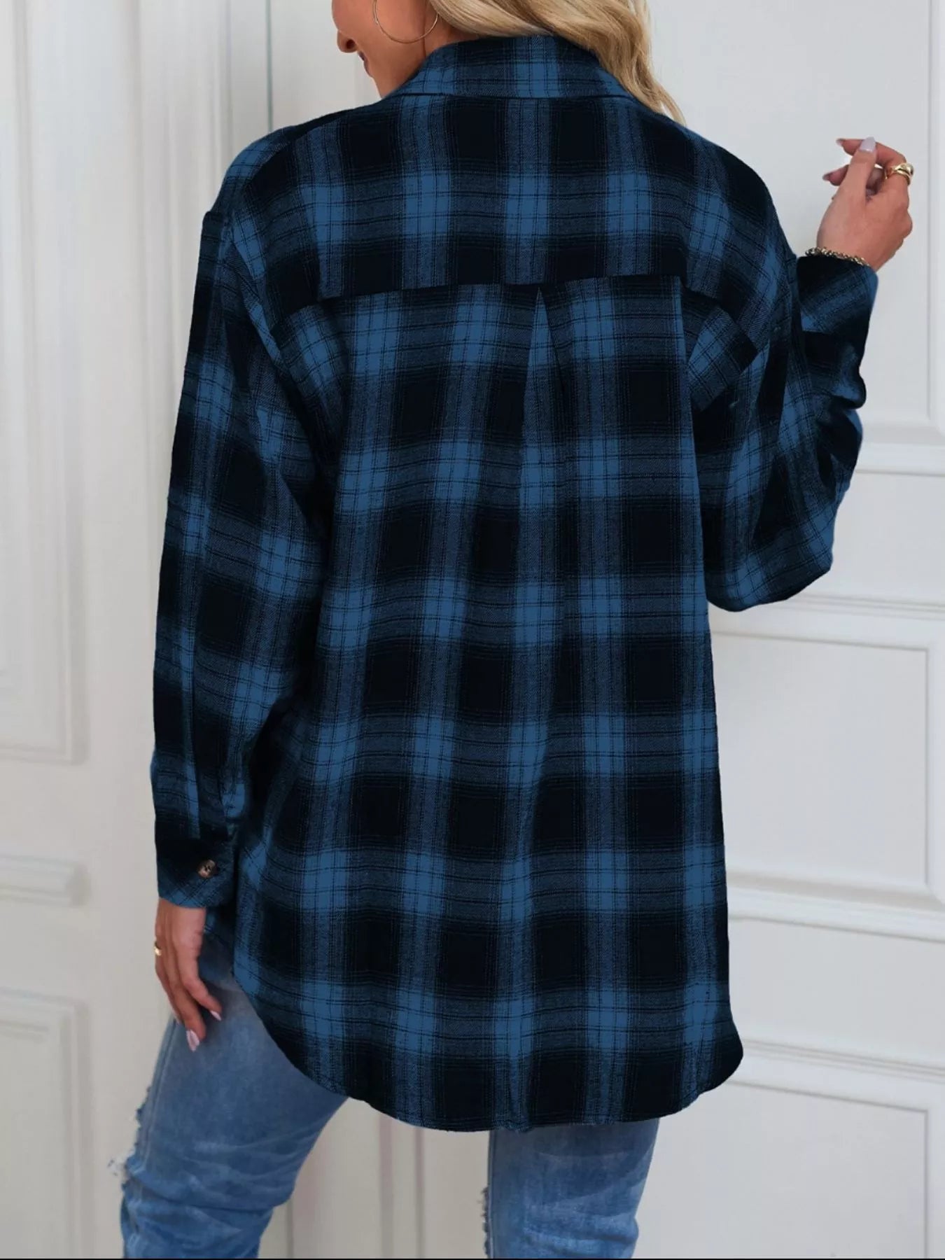 Women's Black and White Plaid Button Up Long Sleeve Shirt