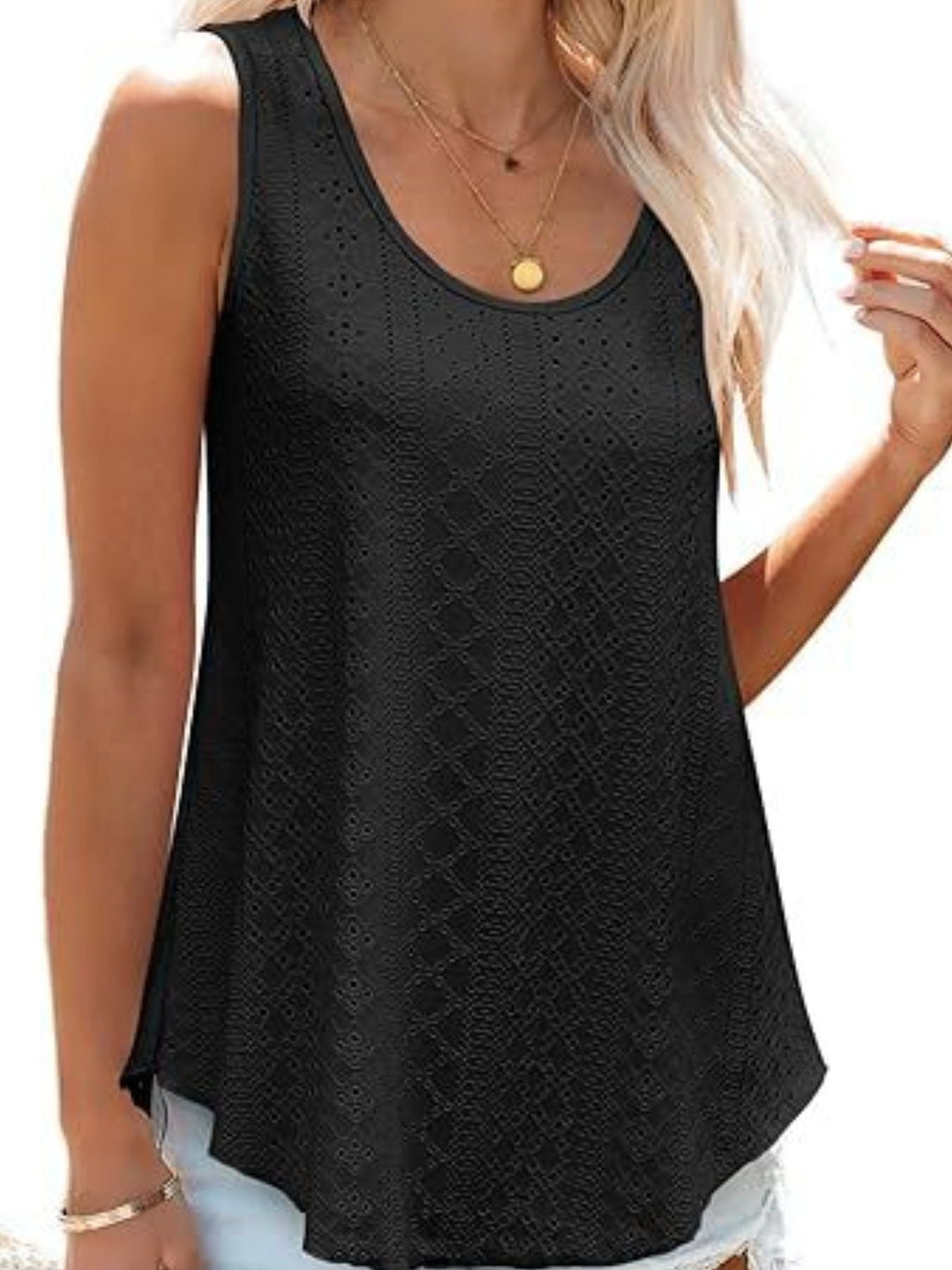 Women's Lavender Eyelet Scoop Neck Tank Top Sleeveless Shirt