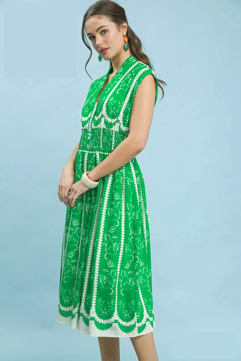 Green Floral Print Sleeveless Smocked Midi Dress