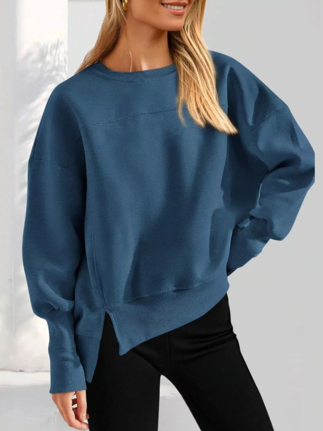 Women's Blue Side Slit Pullover Sweatshirt Long Sleeve Top
