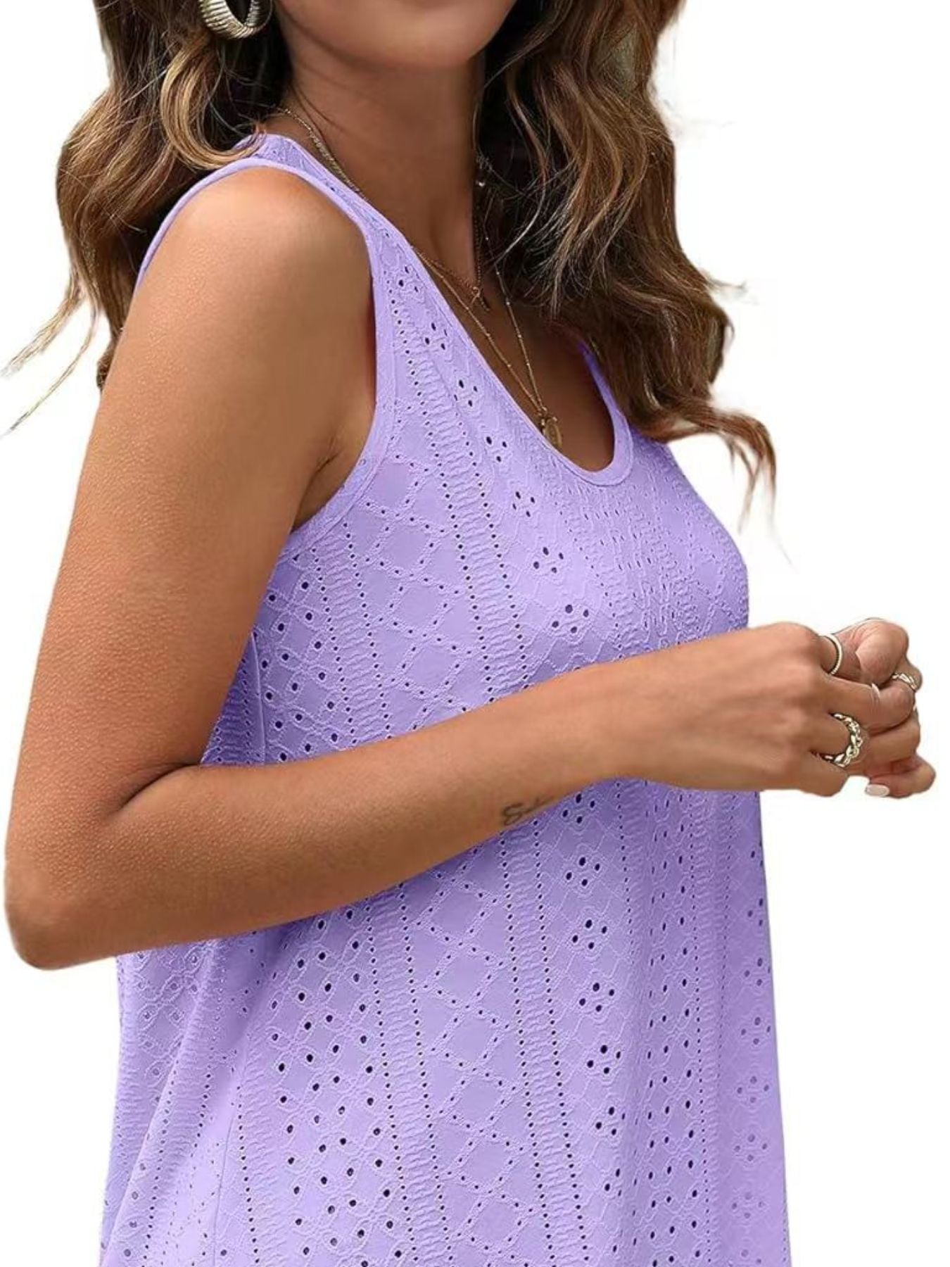 Women's Lavender Eyelet Scoop Neck Tank Top Sleeveless Shirt