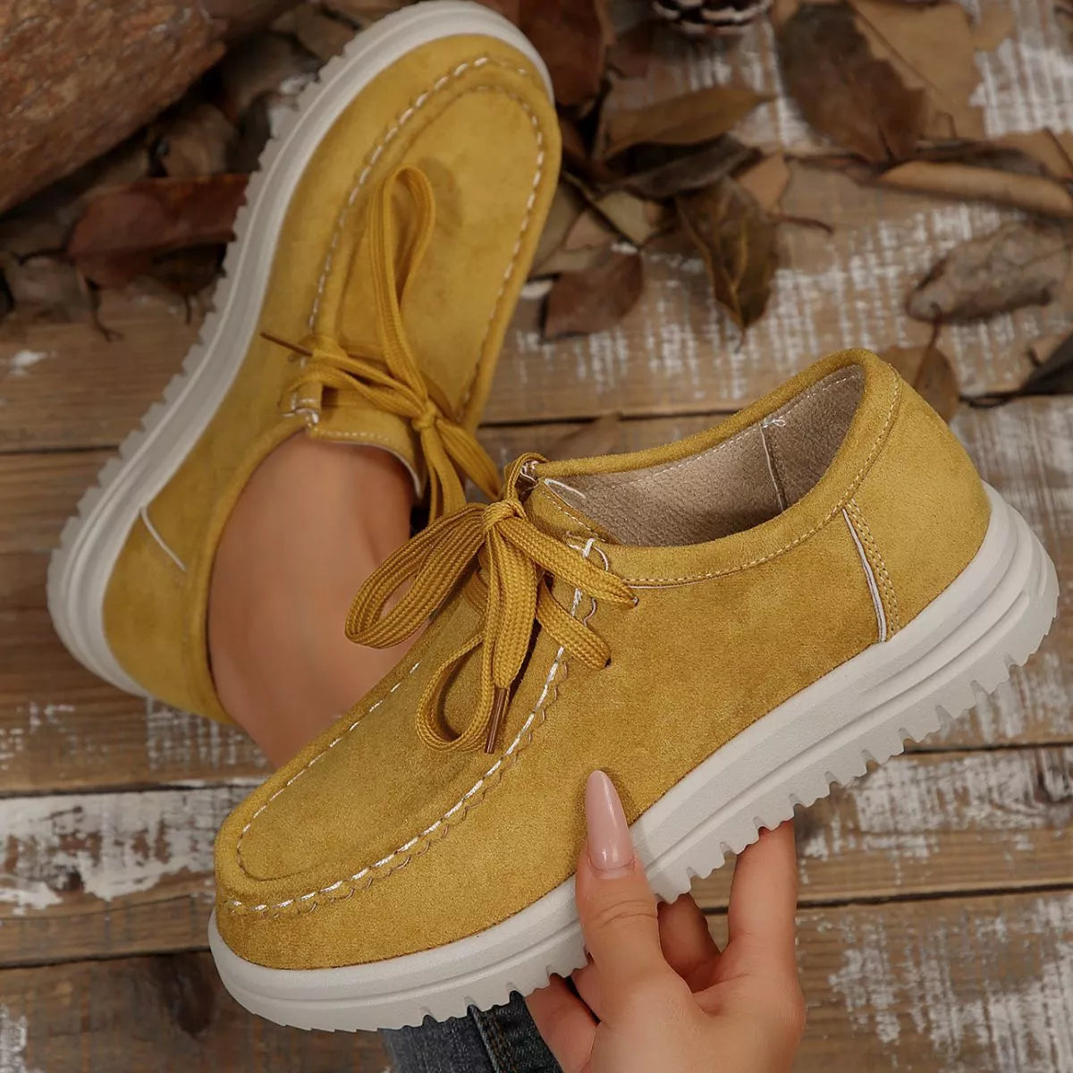 Women's Lace-Up Suede Round Toe Flats Comfortable Casual Shoes