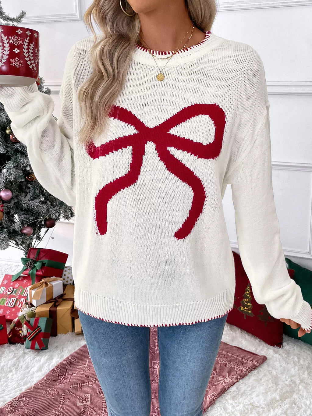 White Round Neck Long Sleeve Bow Print Holiday Sweater