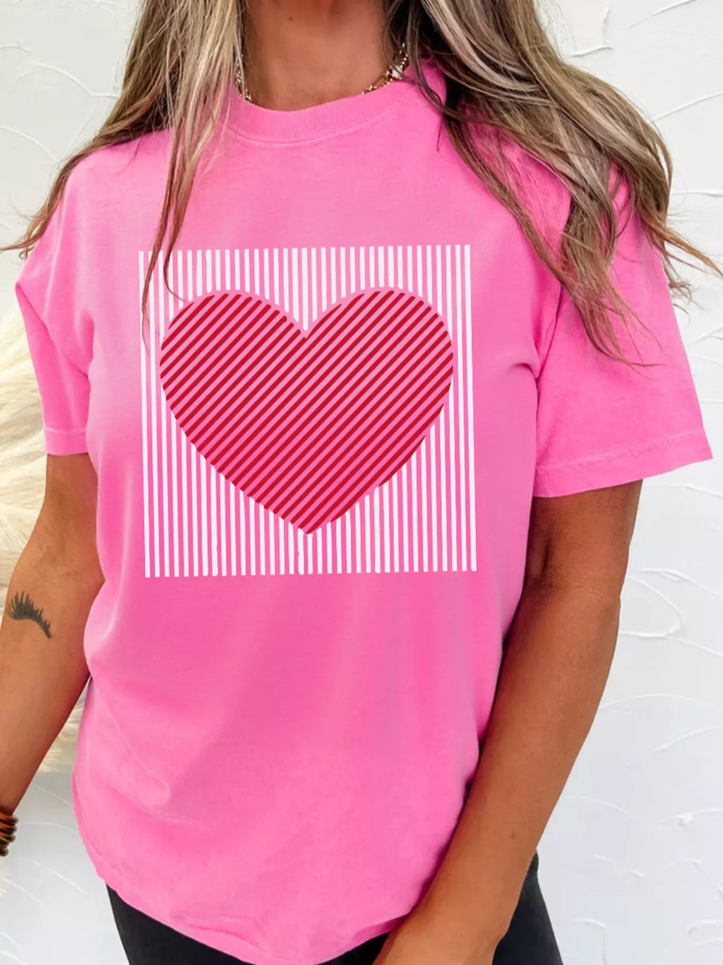 Women’s Valentine’s Day Heart Graphic Tee Contrast Stripe Top