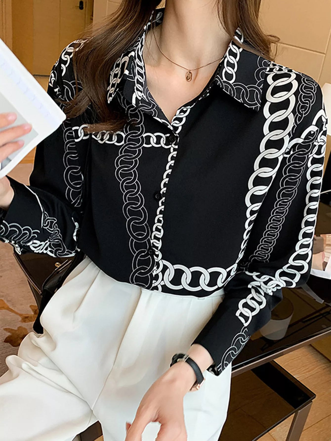 Women's Eclectic Abstract Print Long Sleeve Button-Up Blouse