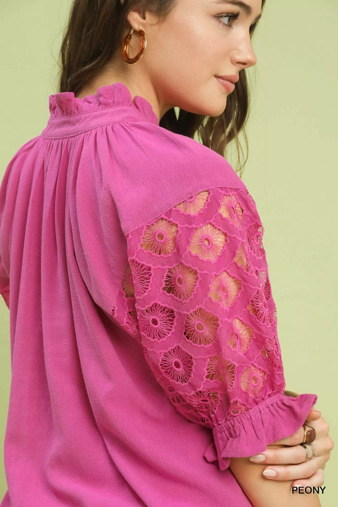 Peony V-Neck Lace Puff Sleeve Linen Blend Top