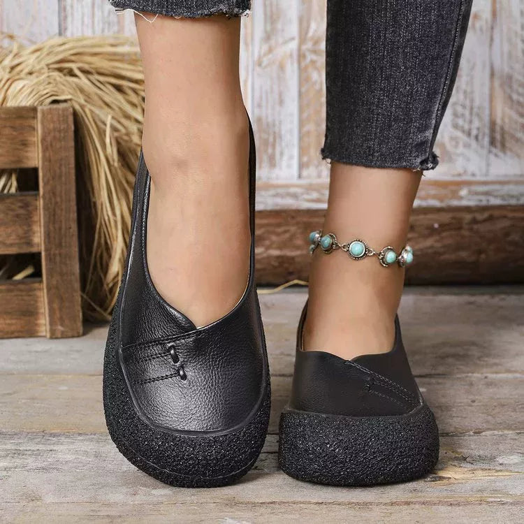 Women's Black Round Toe Slip-On Flats with Textured Soles