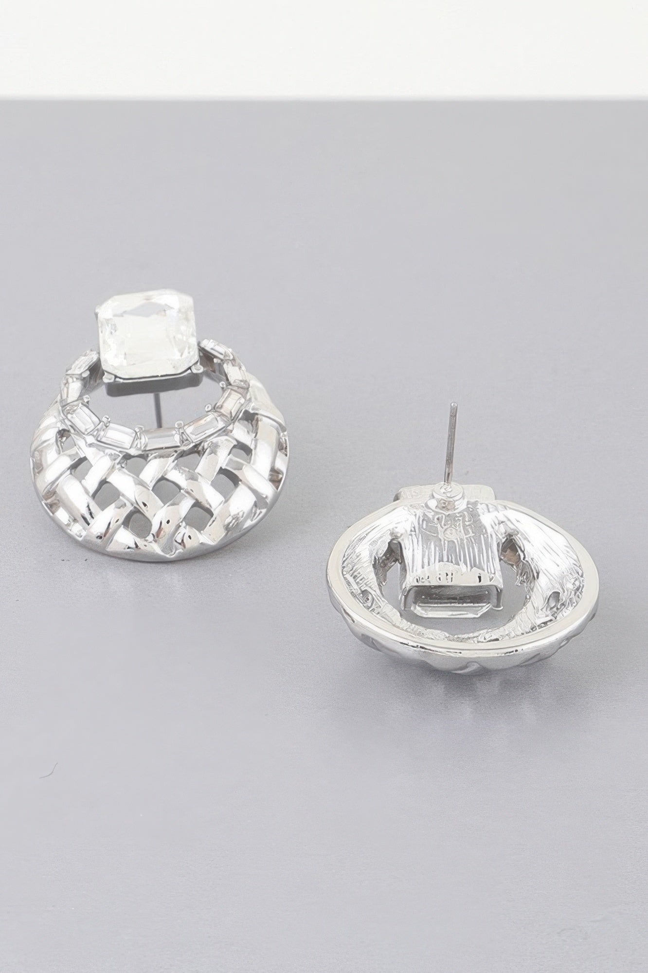 Chic Form Earrings