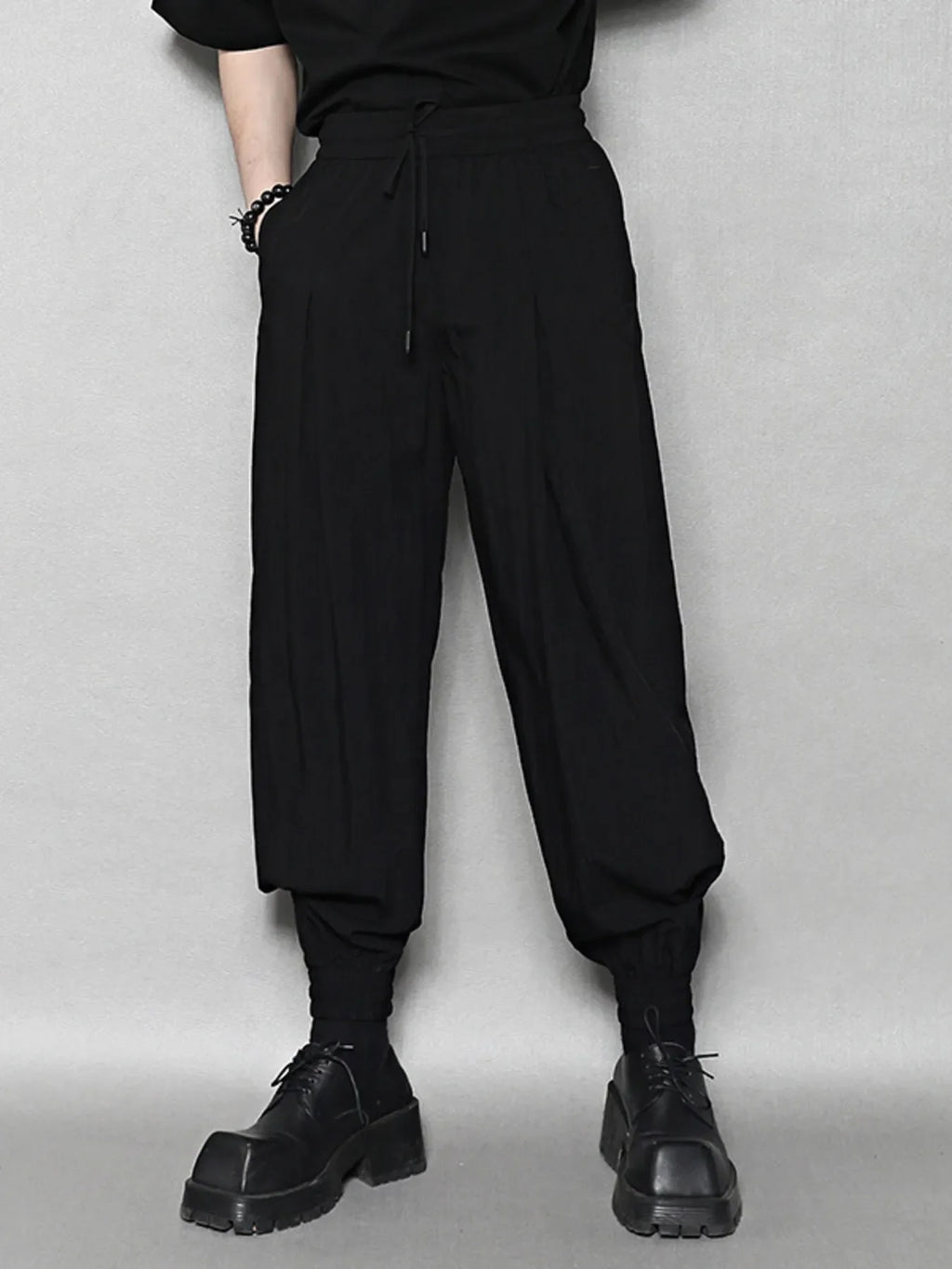 Men's Relaxed Fit Drawstring Ankle Cuffed Pants