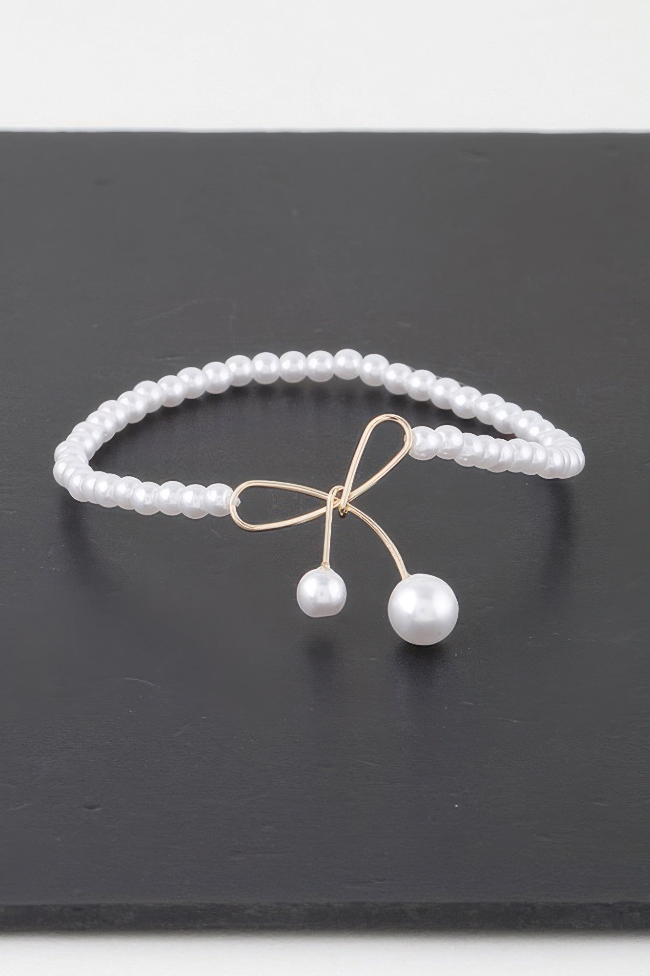 Faux Pearl Bow Bracelet